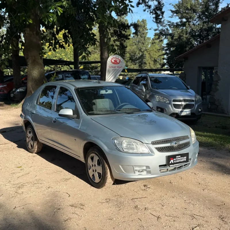 Chevrolet Prisma 1.4 LT 2012