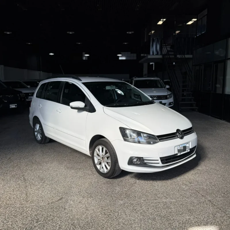 Volkswagen Suran 1.6 Trendline 2015