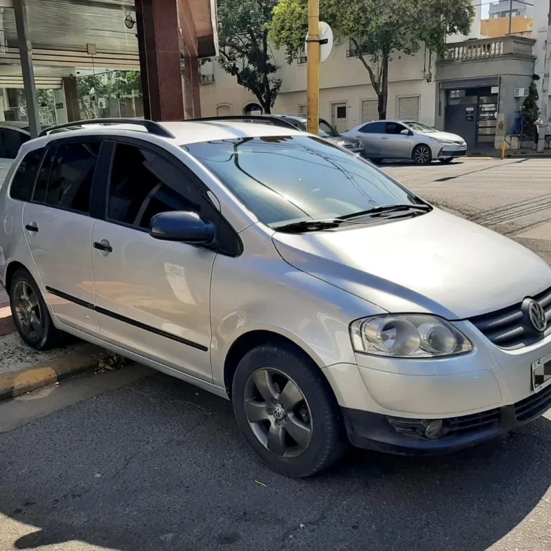 Volkswagen Suran 1.6 Comfortline 2010