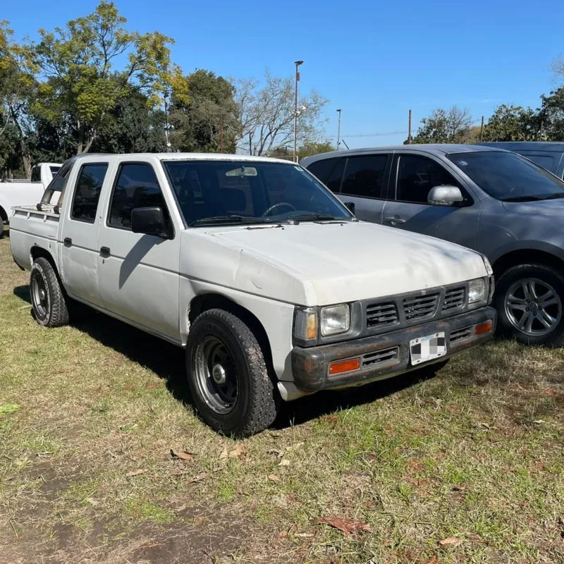 Nissan Frontier 2.7 D 4X2 DC DX 1996