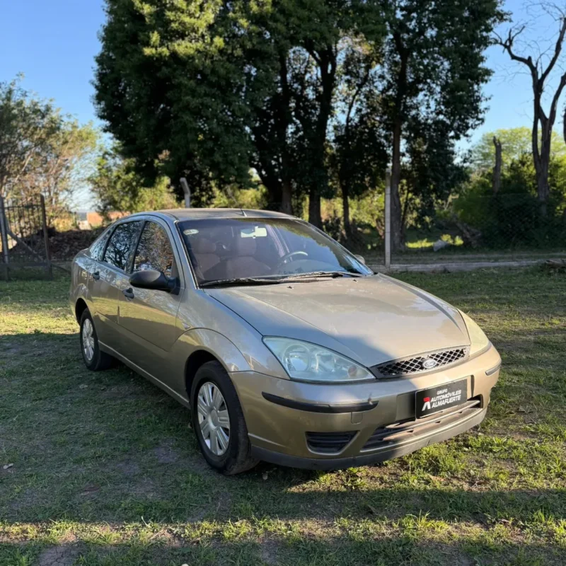 Ford Focus 1.6 8v Ambiente 4P 2009