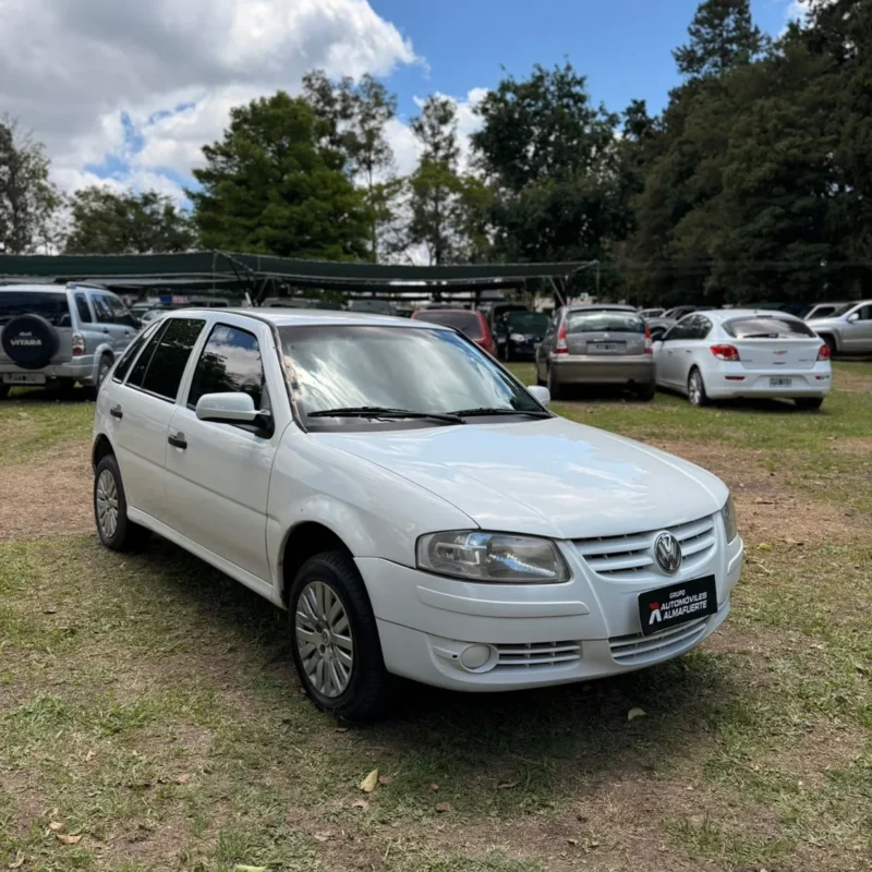 Volkswagen Gol 1.6 Power Plus 5P 2011