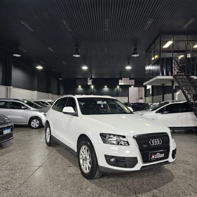 Audi Q5 3.2 FSI Quattro S-Tronic 2011