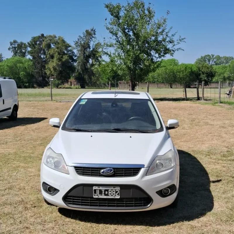 Ford Focus 1.8 TD Ghia 5P 2011
