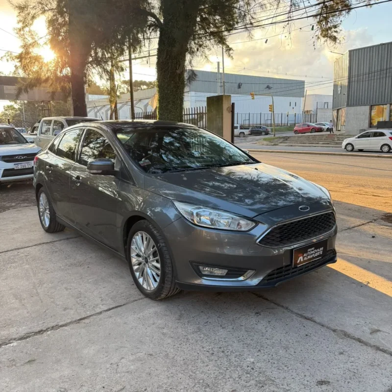 Ford Focus 2.0 SE Plus AT 4P 2015
