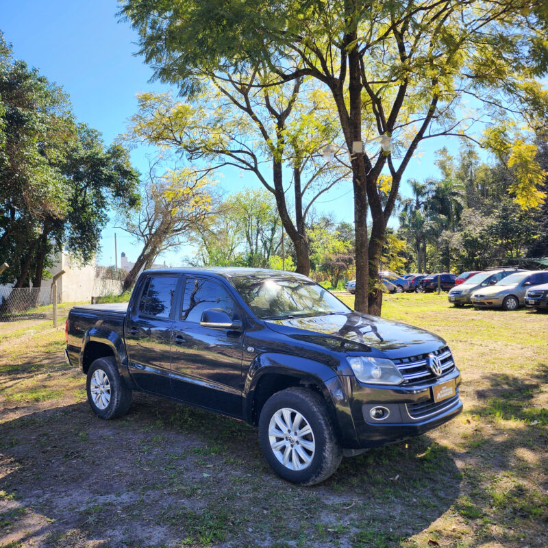 Volkswagen Amarok 2.0 TDI Highline 4x2 AT 2015